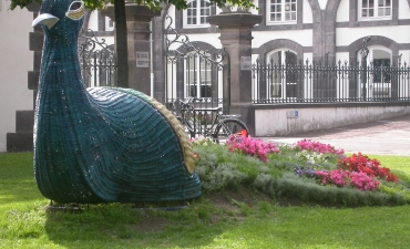 Le Paon de Chamalières : réalisation et installation au parc du mont Joli